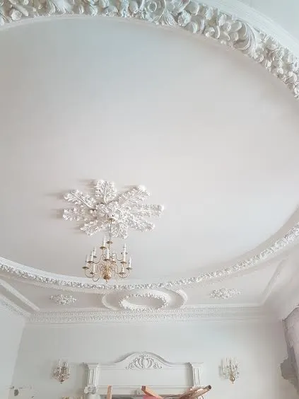 Traditional lime render